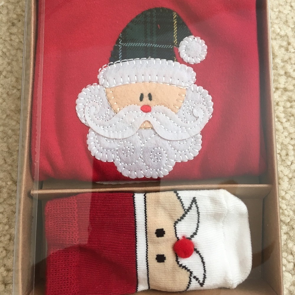 NEW Mud Pie FIRST CHRISTMAS baby boys Santa Boxed. 2pc Set, 0-6